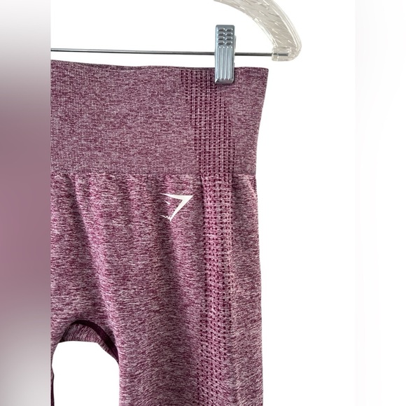 Gymshark seamless purple athletic leggings - Picture 3 of 4